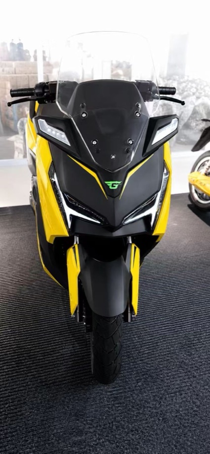 Yellow color option for CELERCH standard electric motorcycle platform